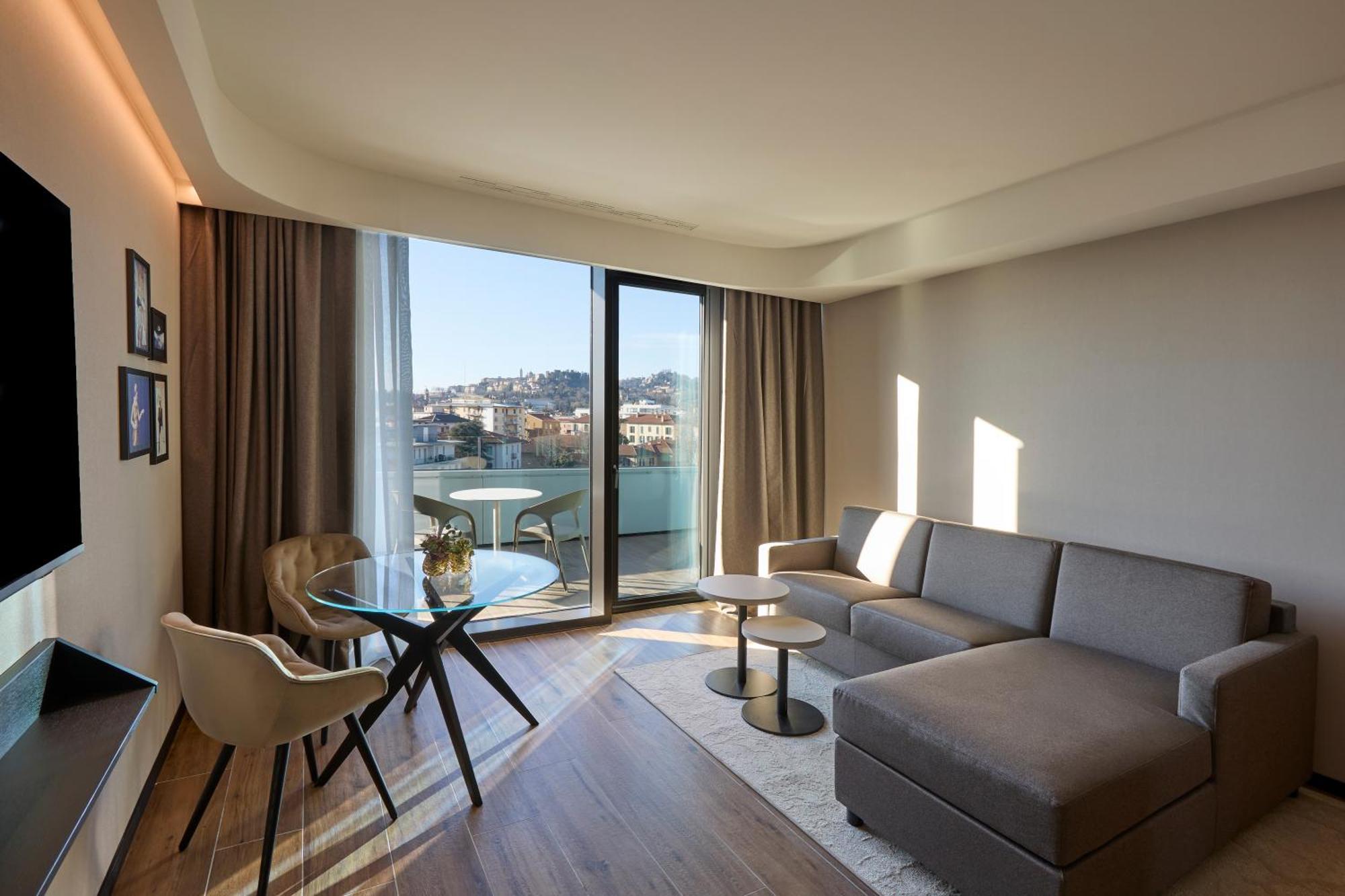 Radisson Blu Hotel, Bergamo Choruslife Exterior photo